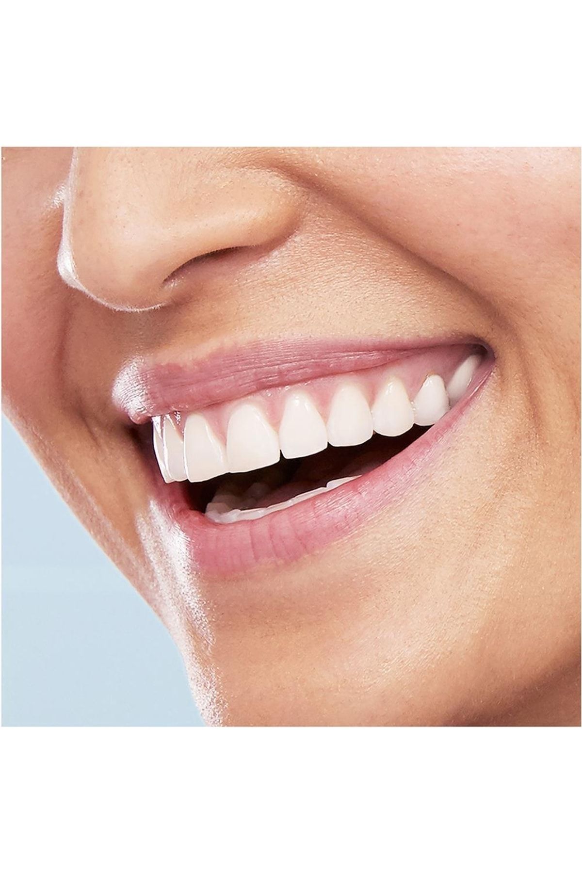 مسواک برقی Oral-B مدل Vıtalıty D100 رنگ سفید مشکی