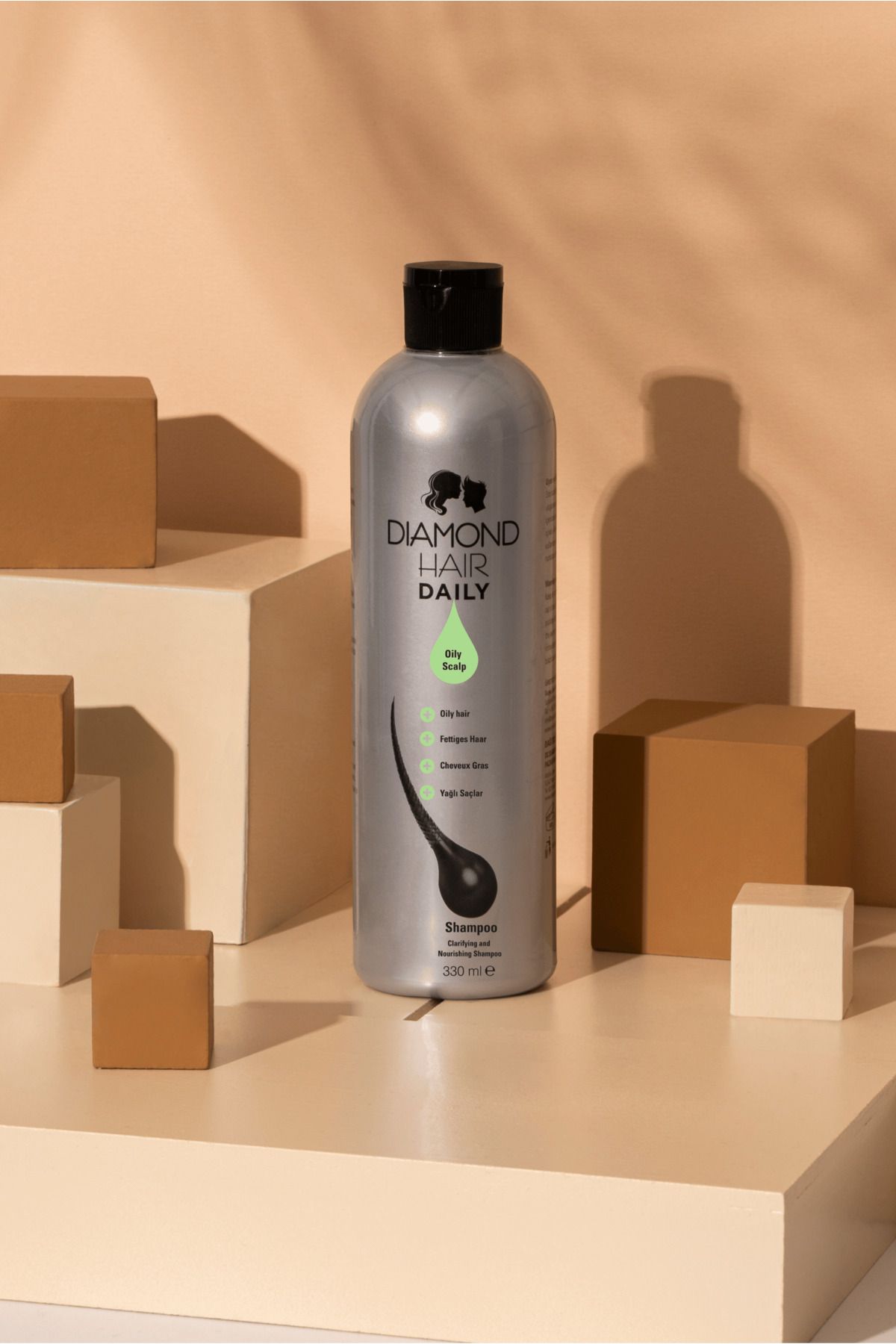 شامپو ضد شوره و ضد ریزش موهای چرب DIAMOND HAIR حجم 330 ml