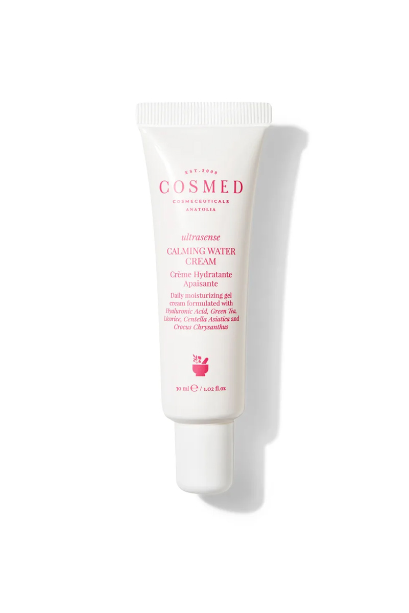 کرم مرطوب کننده بر پایه آب پوست های حساس COSMED حجم 30 ml